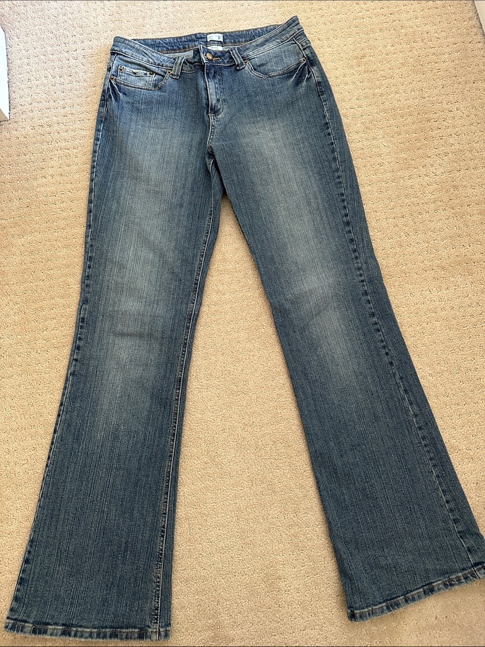 SALE!!! Cache Vintage Women's Flare Jeans in Washed Blue